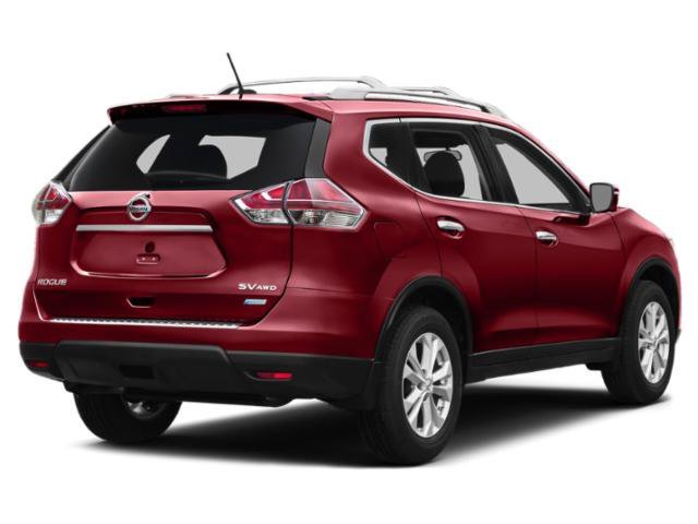 Used 2015 Cayenne Red Nissan SV image 2