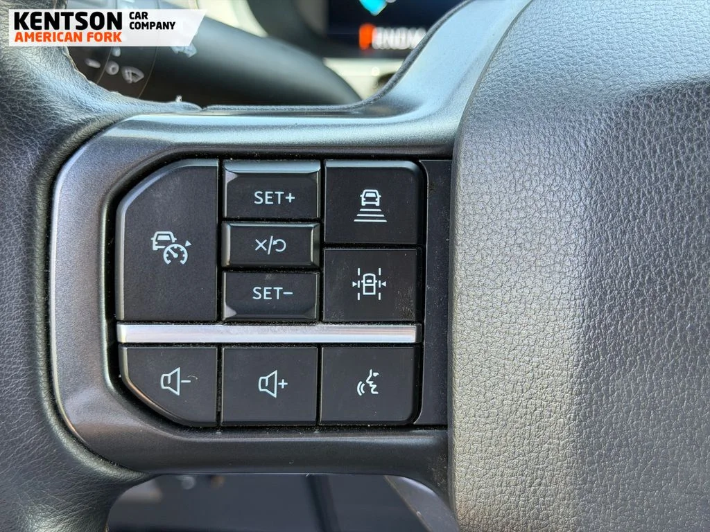Used 2024 Black Ford XLT image 16