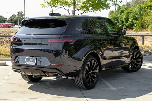 New 2026  Land Rover Dynamic SE image 8
