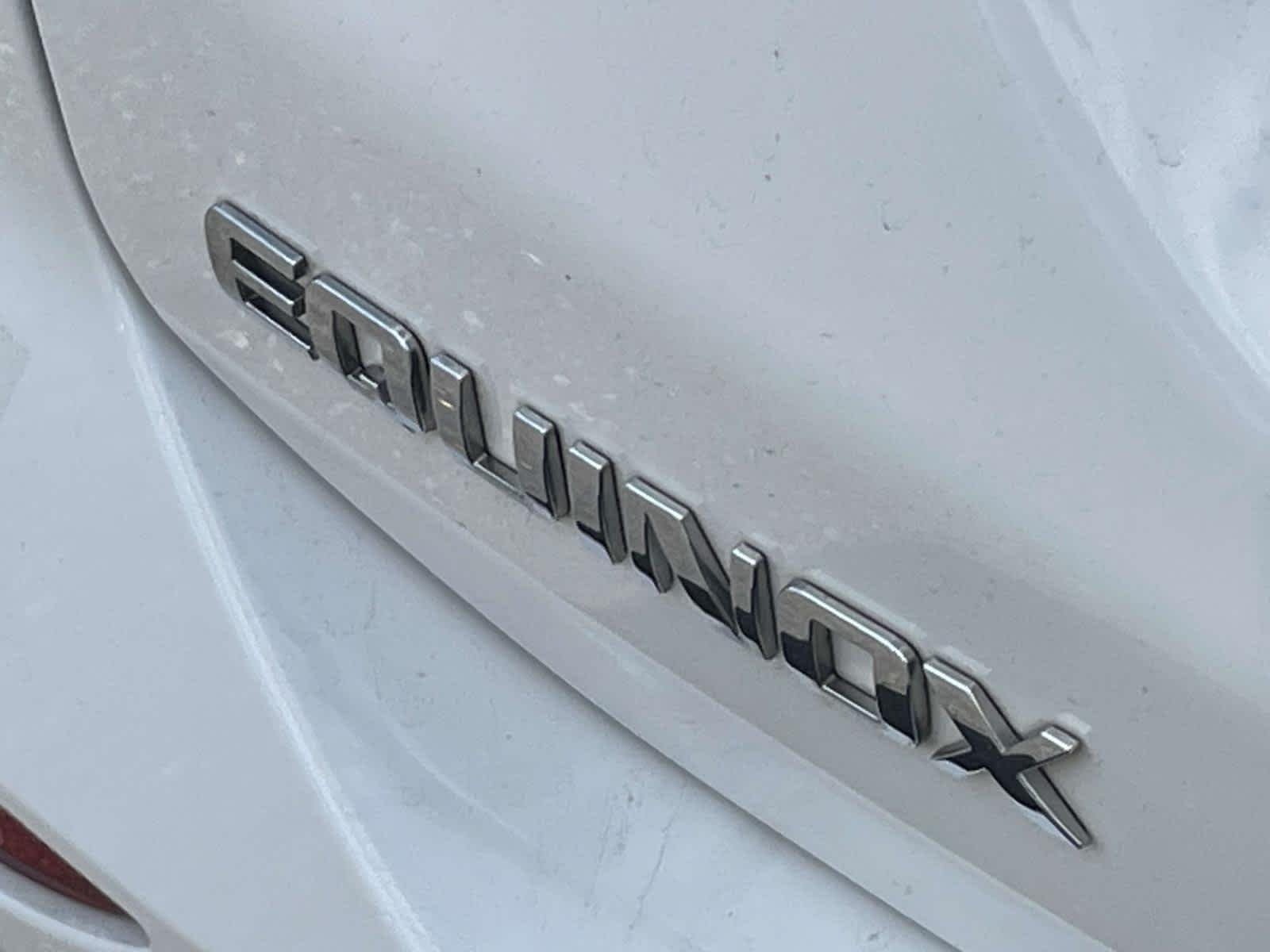 Used 2018 Summit White Chevrolet LS image 19
