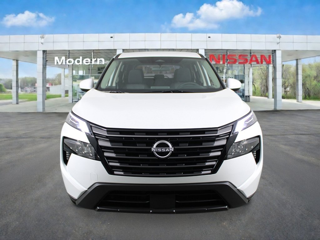 New 2027 Everest White Pearl Tricoat Nissan SV image 8