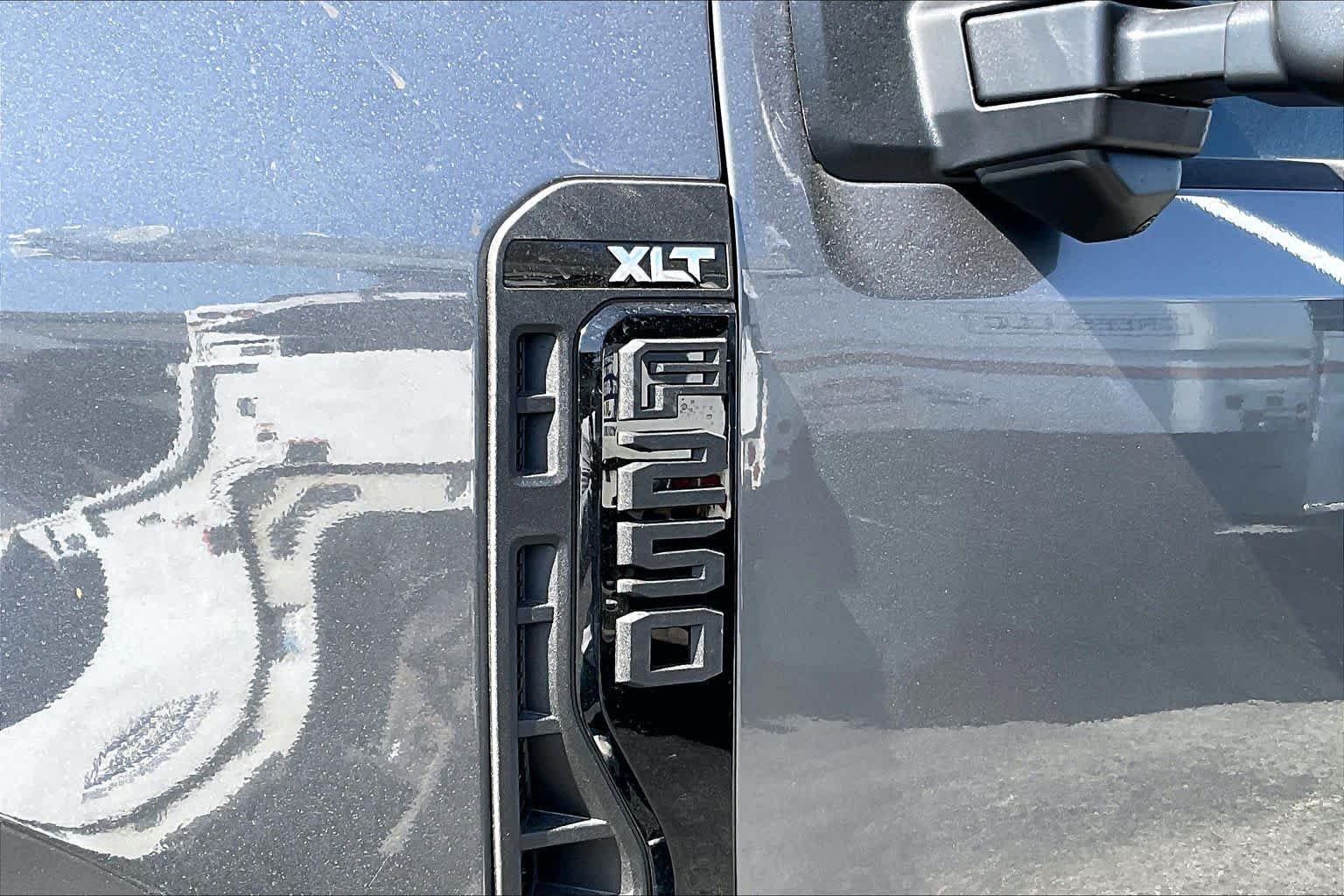 New 2026 Carbonized Gray Metallic Ford F-250® XLT image 13