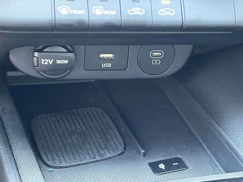 Certified Used 2025 White Hyundai SEL Sport image 20