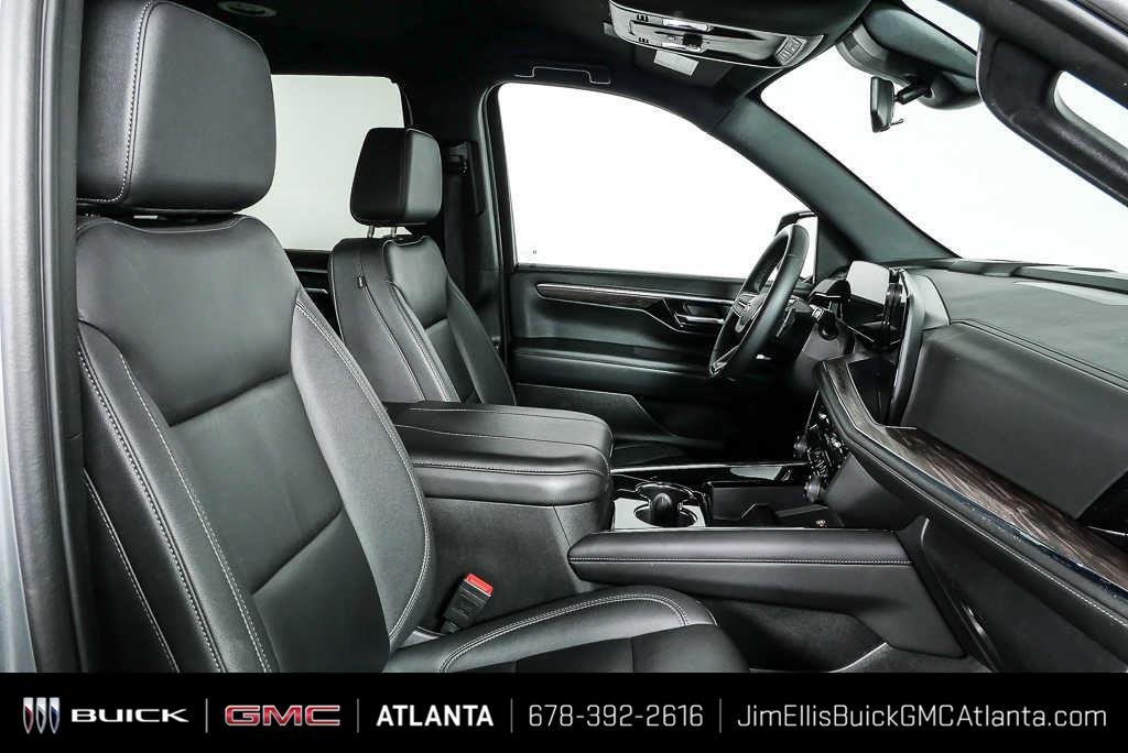 2025 Chevrolet Tahoe LT - Photo 22