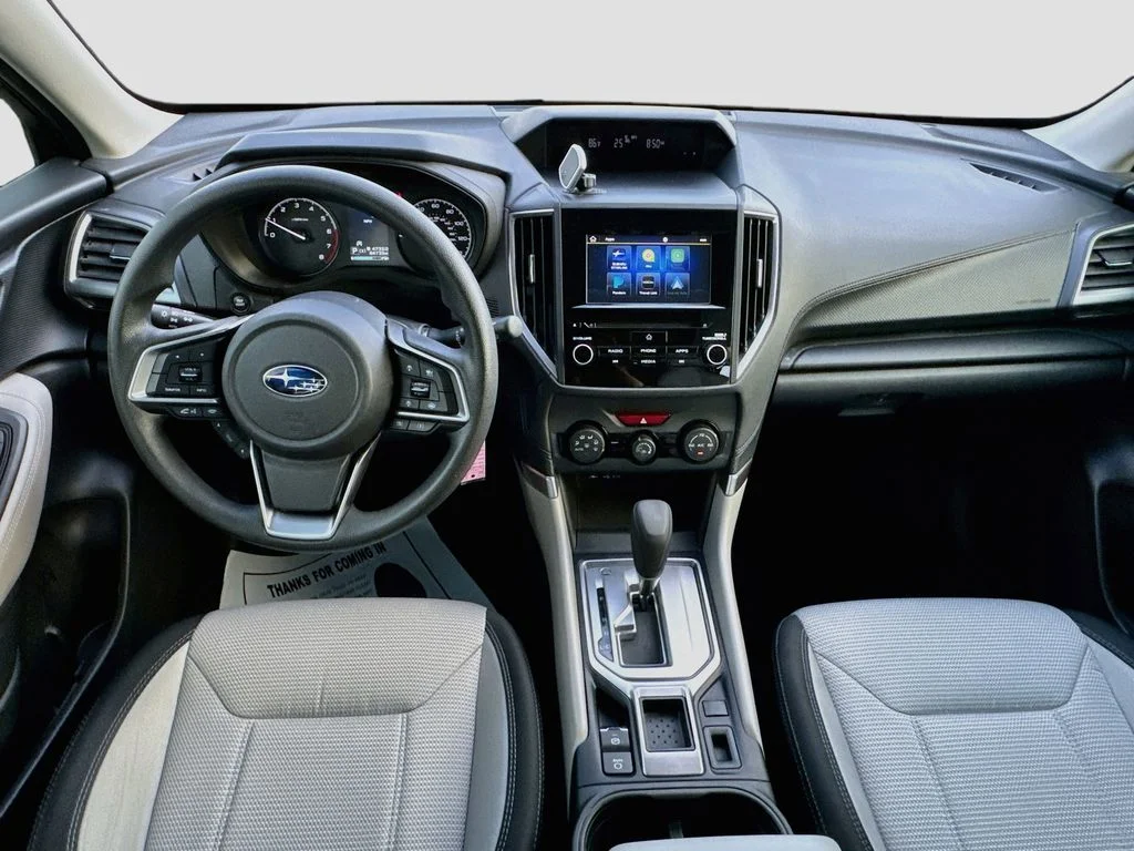 Used 2023 Green Subaru Base image 25