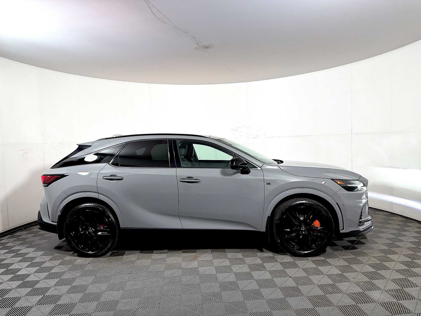 Used 2025 Incognito Lexus F SPORT Performance image 7