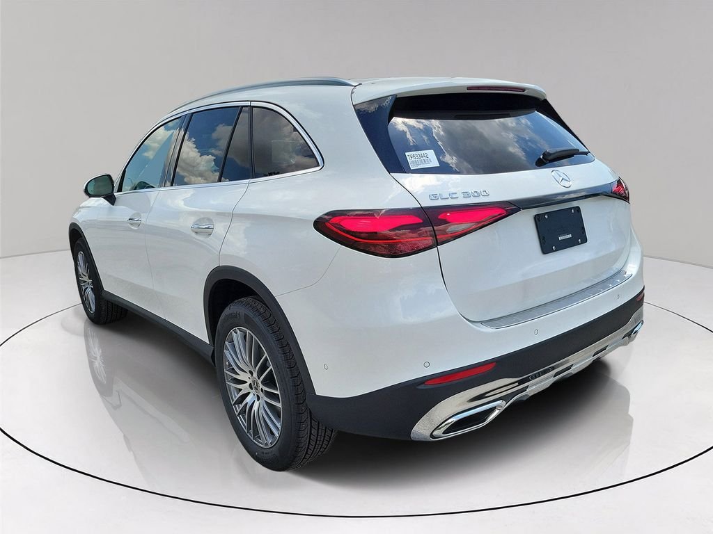 New 2026 White Mercedes-Benz GLC 300 image 4