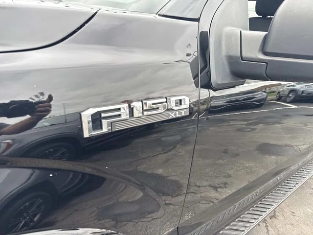 Used 2018 Black Ford XLT image 12