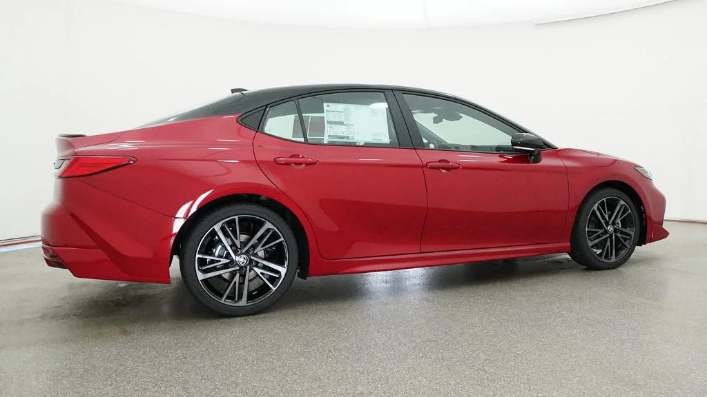 New 2026 Supersonic Red with Midnight Black Metallic roof Toyota XSE image 15