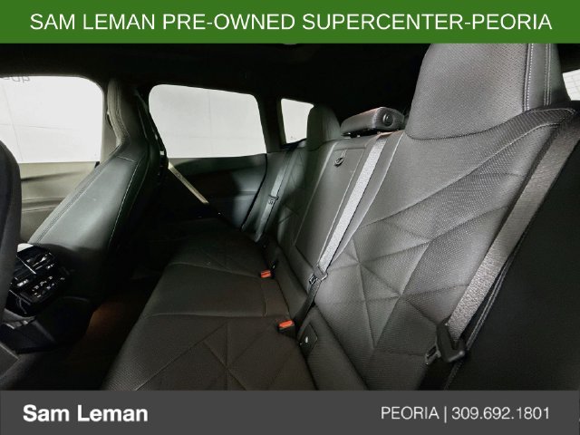 Used 2025 Gray BMW xDrive50 image 26
