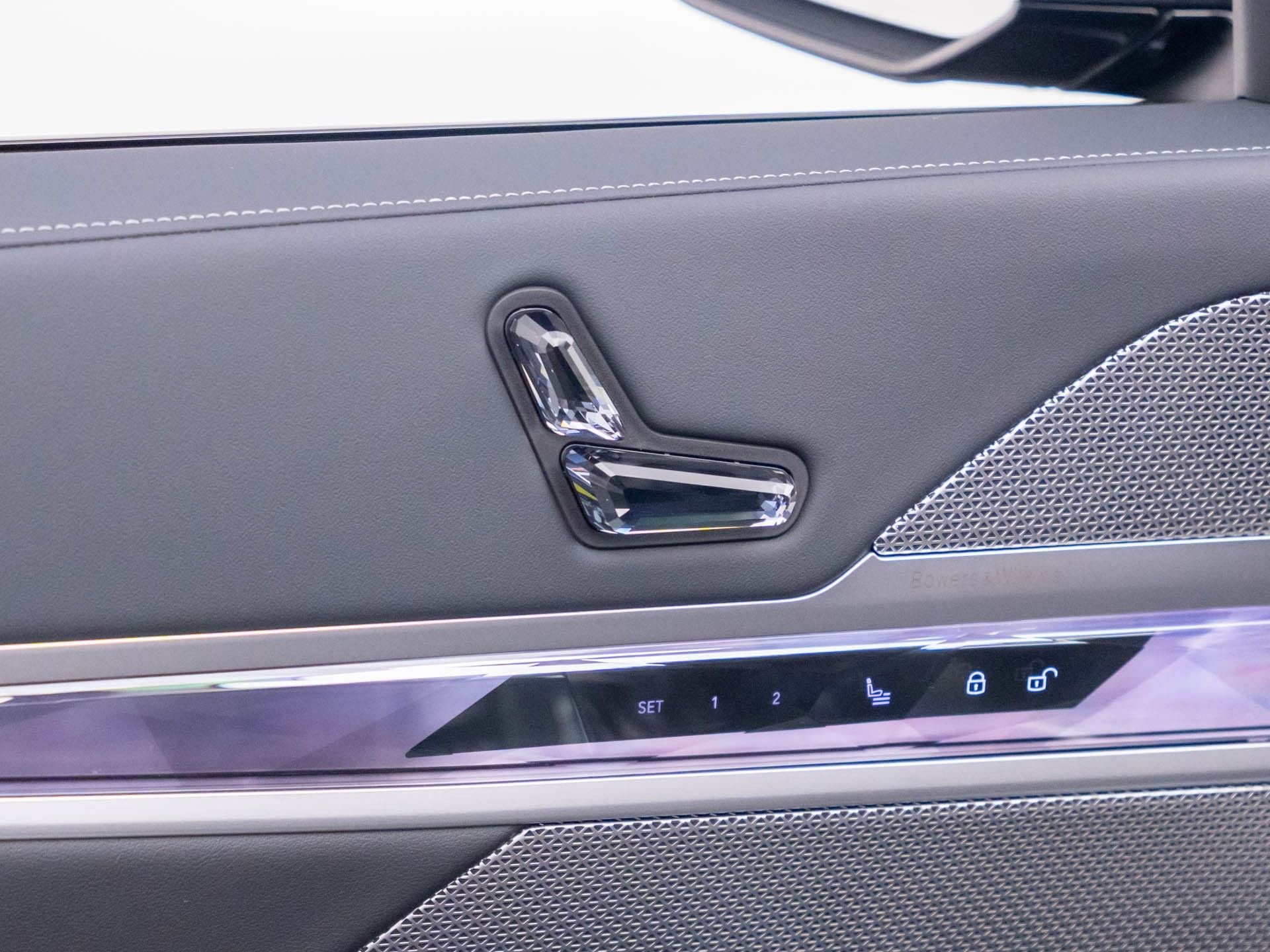 New 2026 Dravit Grey Metallic BMW 760i xDrive image 15