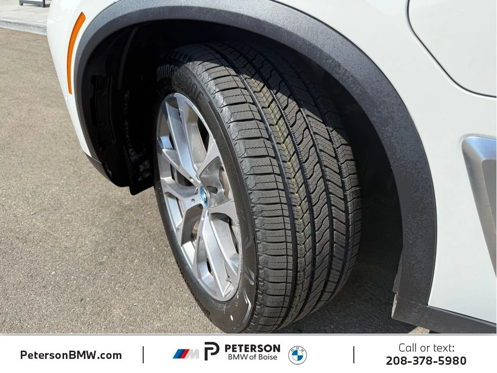 Used 2024 White BMW xDrive50e image 39