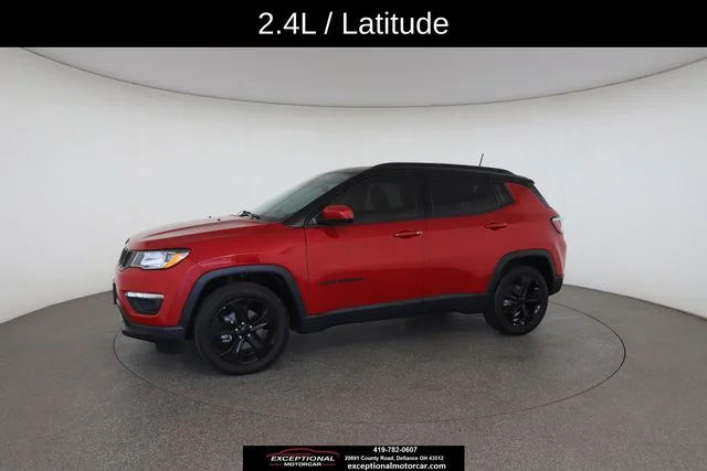 Used 2019 Red Jeep Latitude image 5