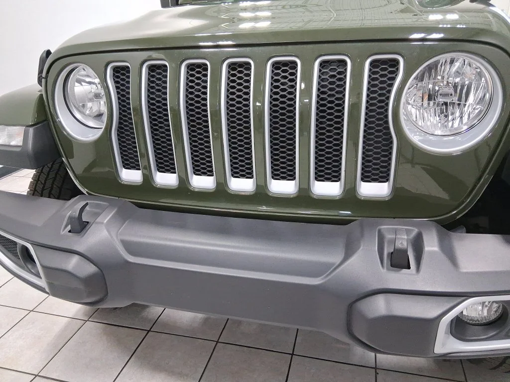 Used 2022 Green Jeep Unlimited Sahara image 8