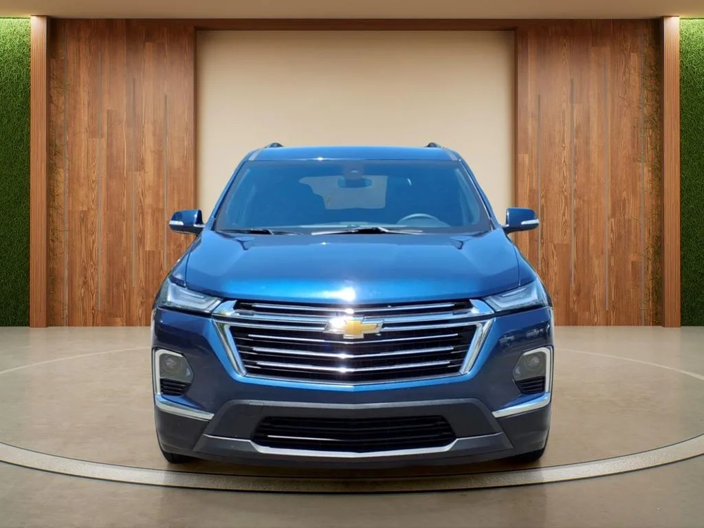 Used 2022 Blue Chevrolet LT image 2