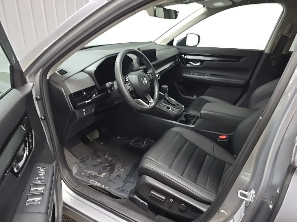 Used 2023 Lunar Silver Metallic Honda EX-L image 29