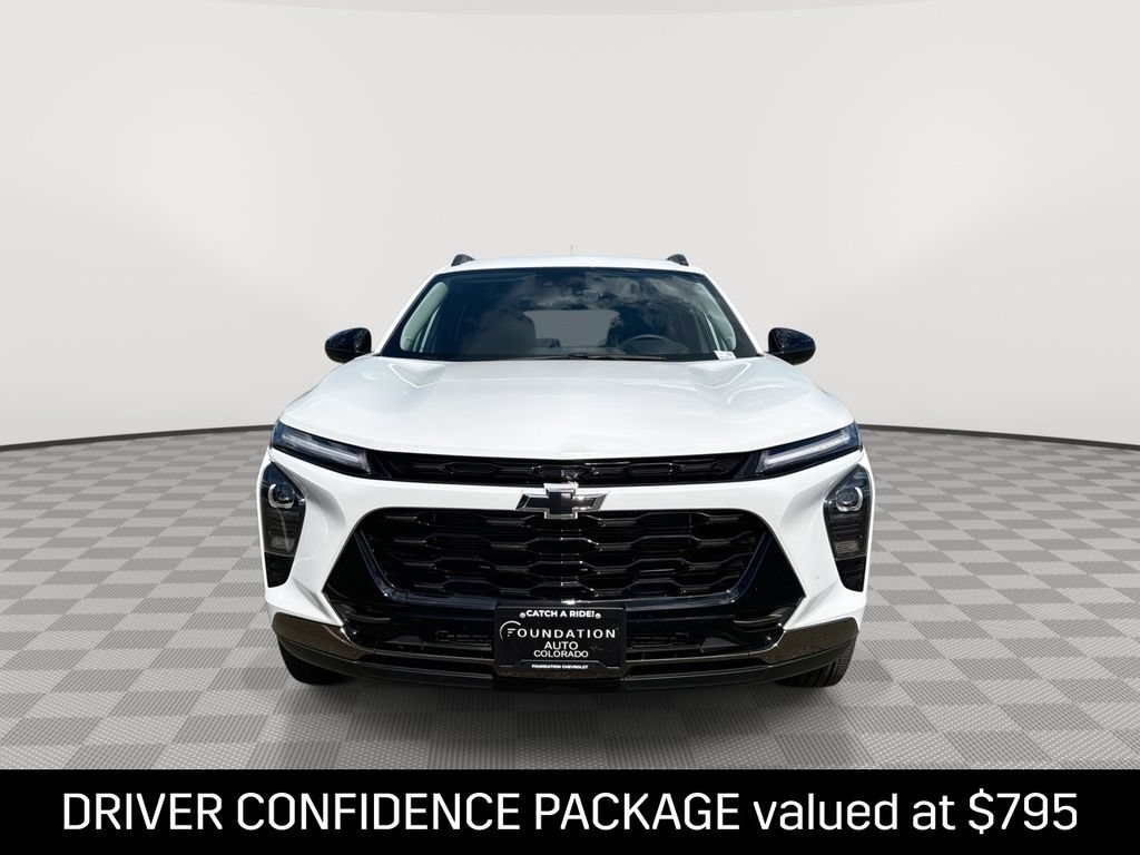 New 2026 Summit White Chevrolet ACTIV image 3
