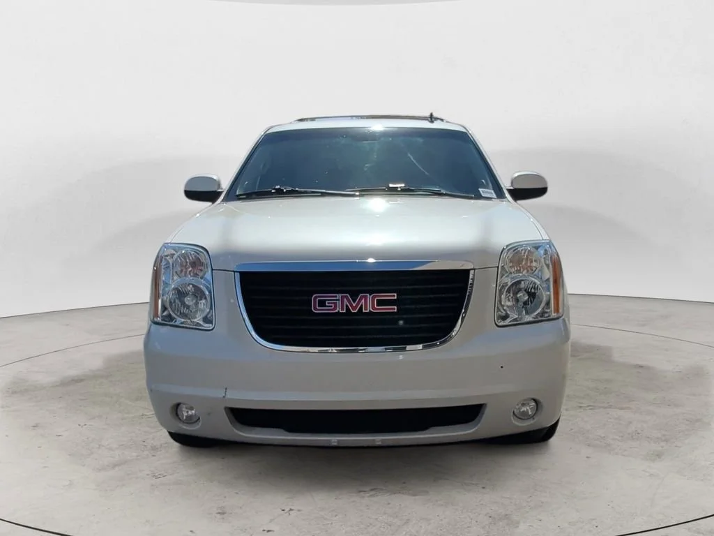 Used 2013 WHITE DIAMOND TRICOAT GMC SLT image 8