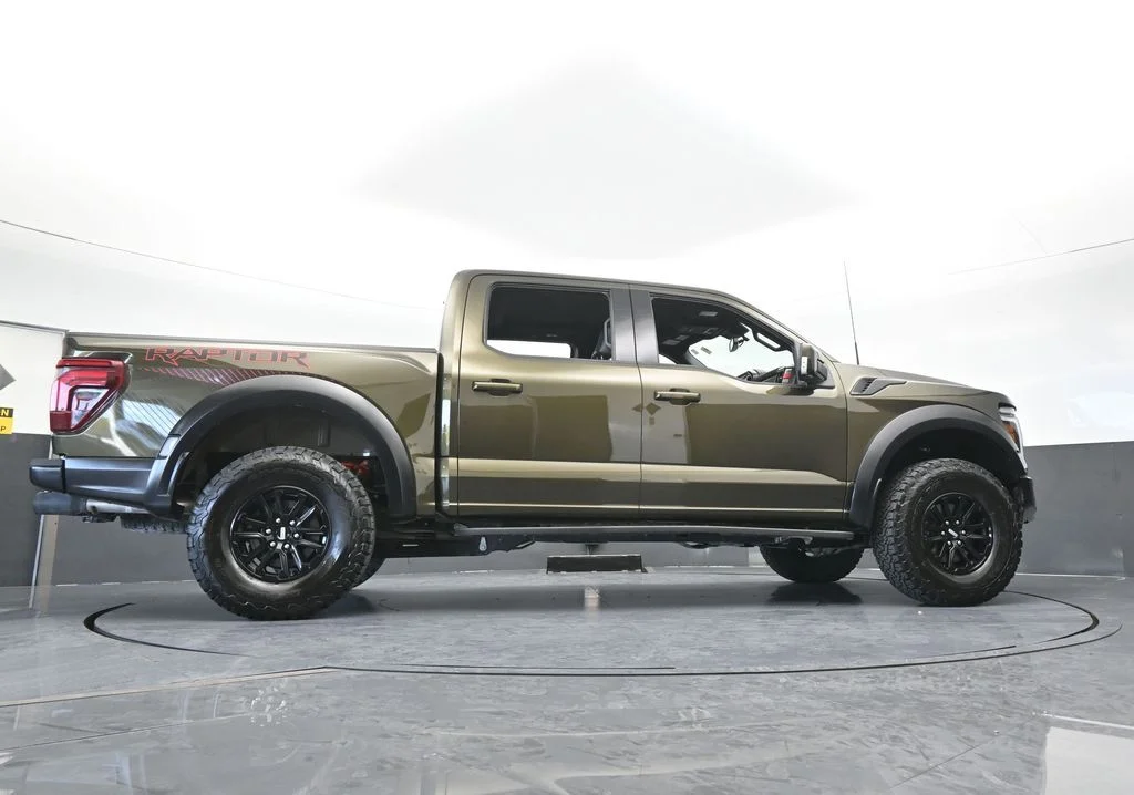 Used 2025 Green Ford Raptor image 69