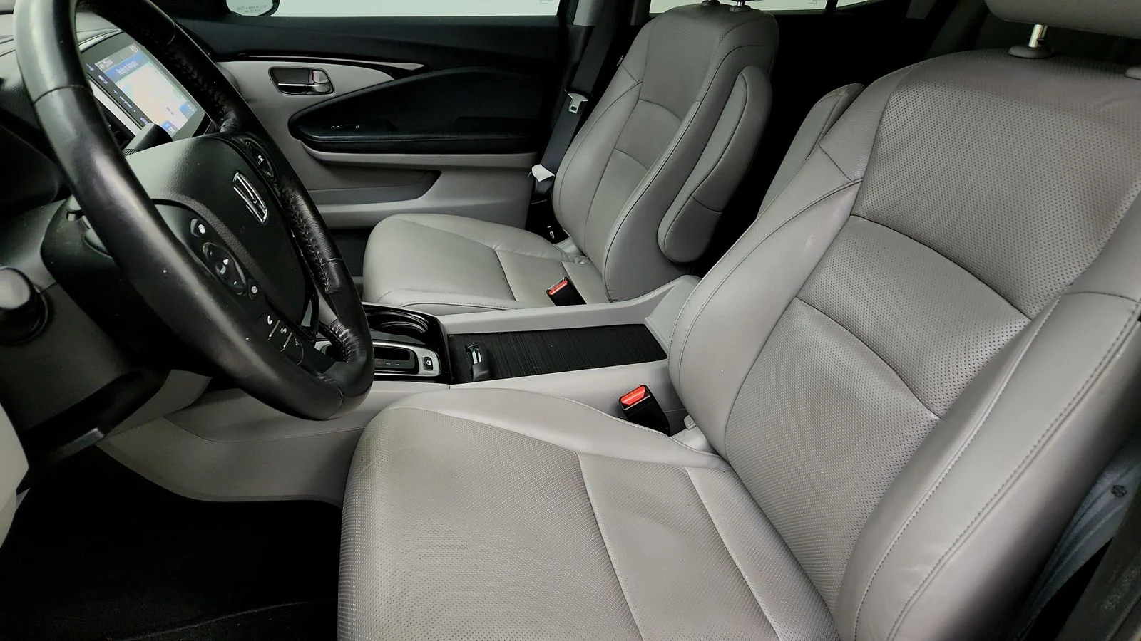 Used 2019 Silver Honda RTL-E image 28