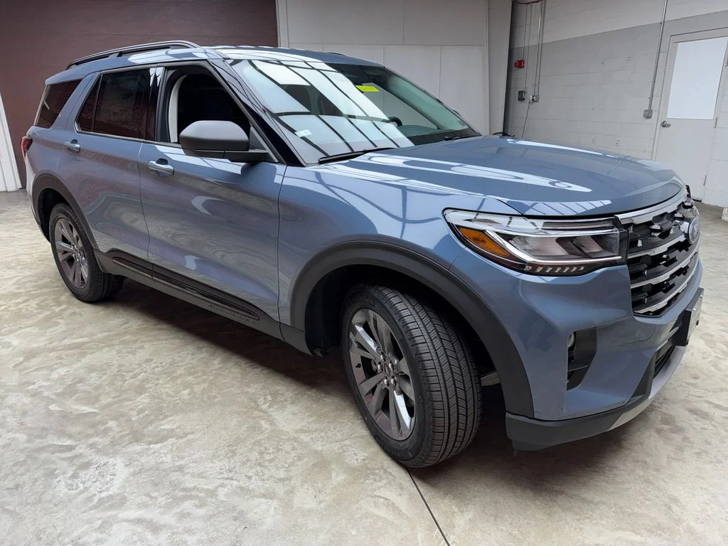 2026 Ford Explorer Active - Photo 6