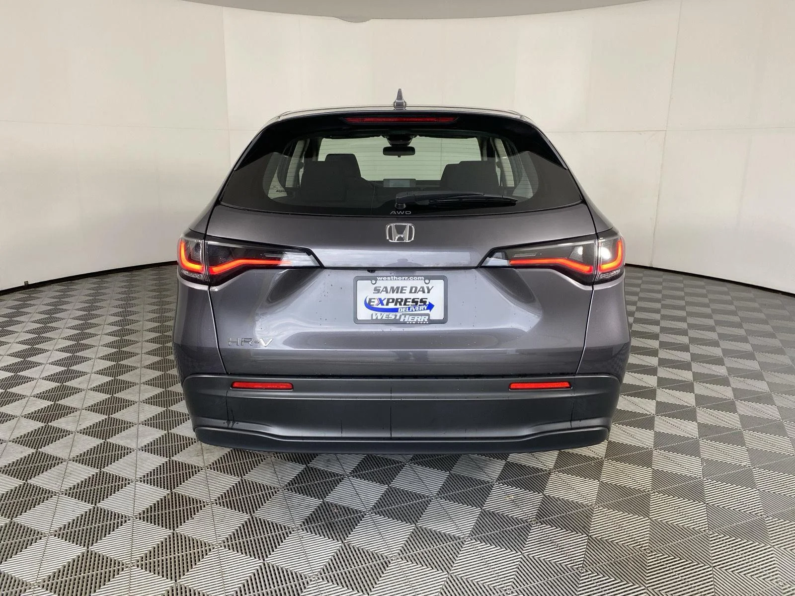 Used 2023 Modern Steel Metallic Honda LX image 6