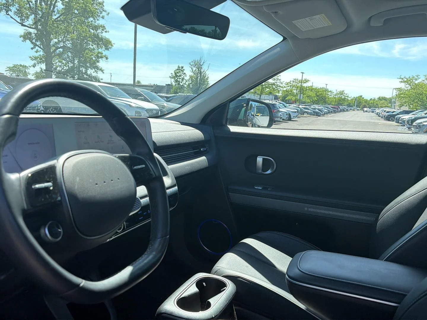 Used 2022 Digital Teal Hyundai Limited image 6