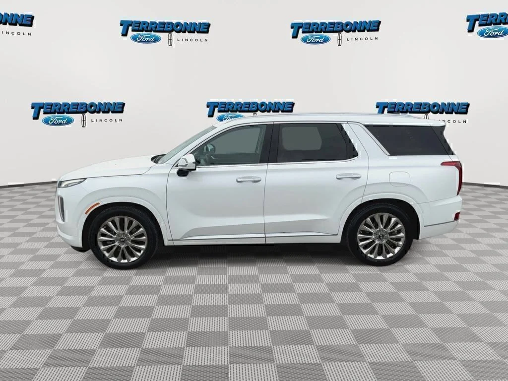 Used 2020 White Hyundai Limited image 5