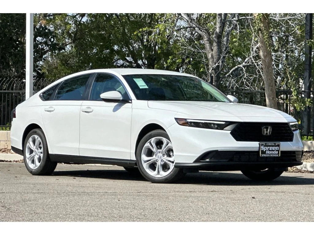 New 2026 Platinum White Pearl Honda LX image 2