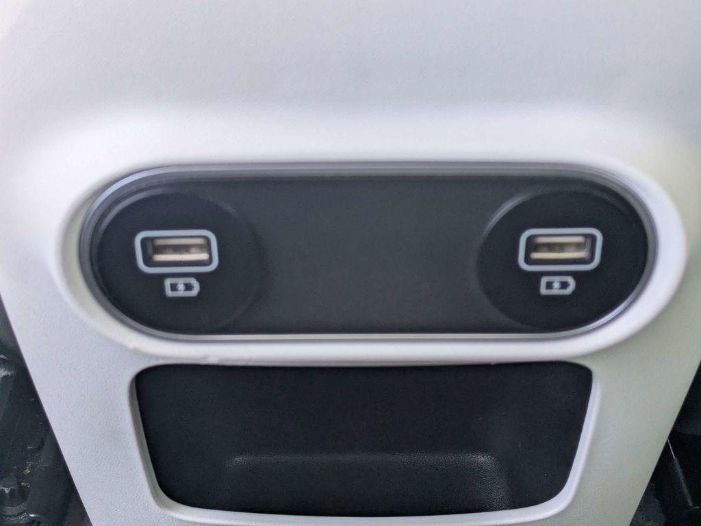New 2023 Black Hyundai SE image 14
