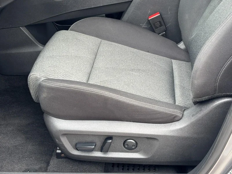 Used 2024 Gray Nissan SV image 16