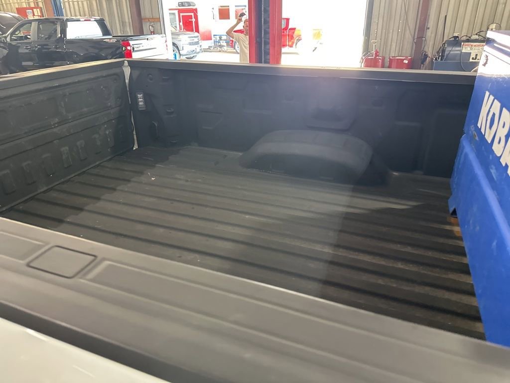 Used 2024 Summit White Chevrolet LTZ image 3
