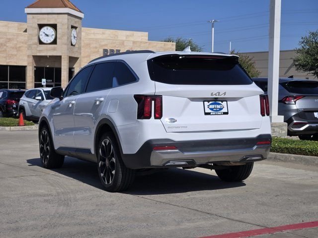 Used 2025 White Pearl Kia EX image 6