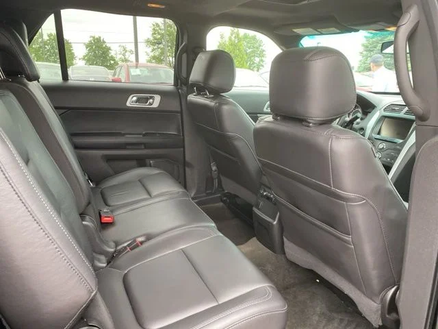 Used 2015 Black Ford XLT image 21