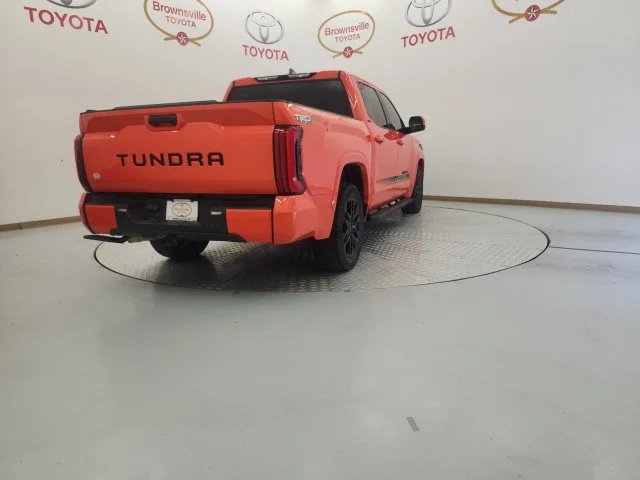 Used 2024  Toyota SR5 image 8