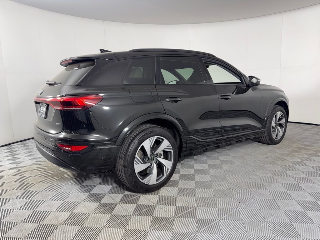 Used 2025 Black Audi Premium Plus quattro image 5