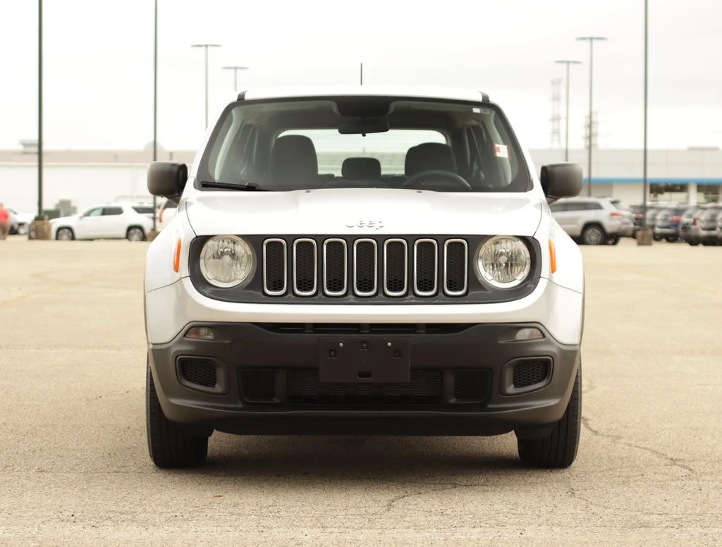 Used 2018 Jeep Renegade Sport with VIN ZACCJBAB3JPH24038 for sale in Pekin, IL