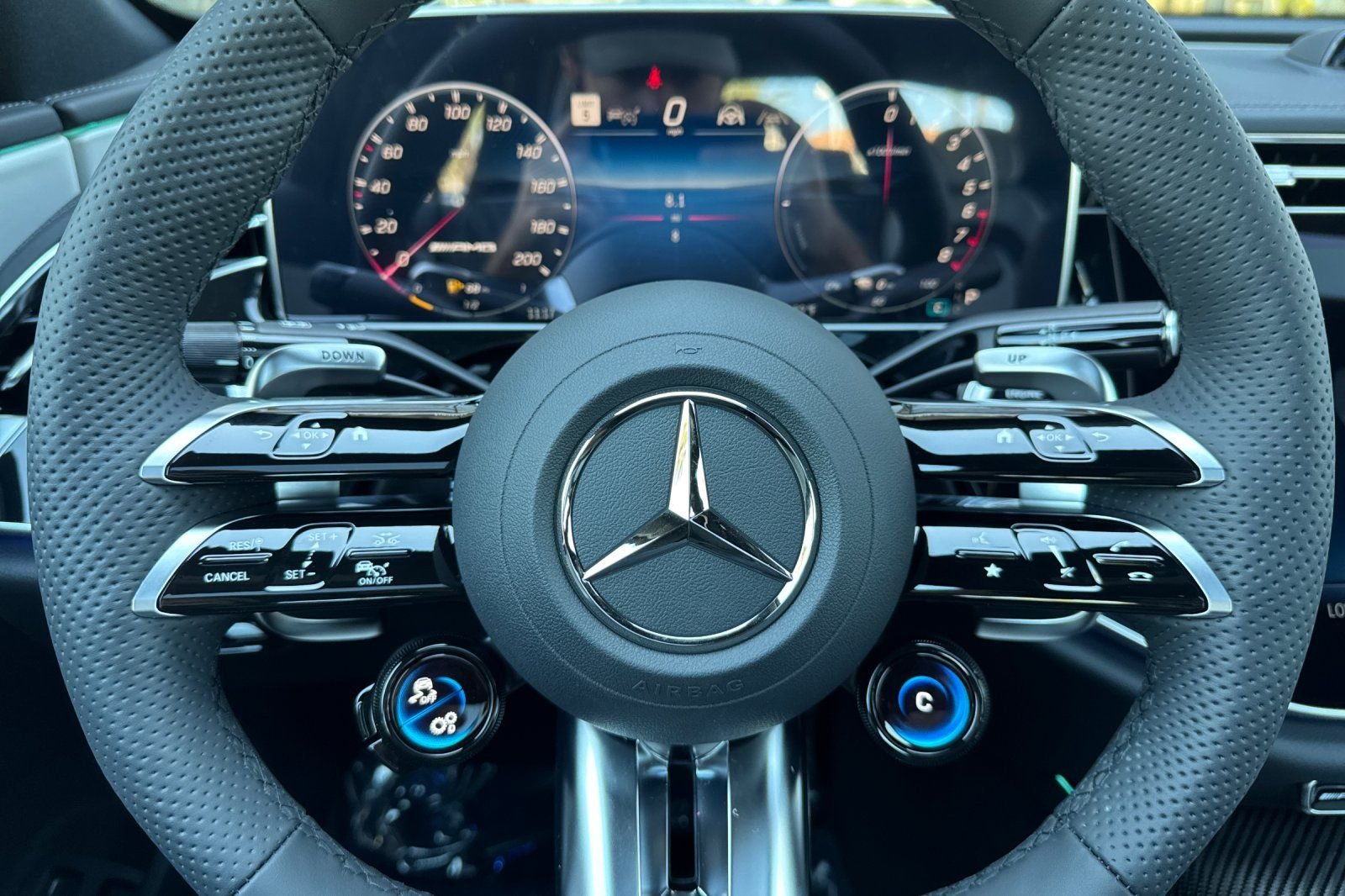 New 2027 MANUFAKTUR Alpine Grey Mercedes-Benz E 53 AMG® image 22