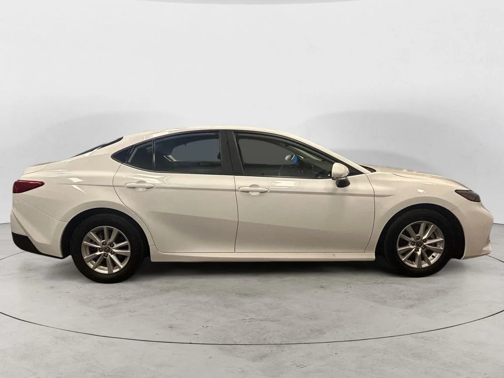 Used 2025 Ice Toyota LE image 6