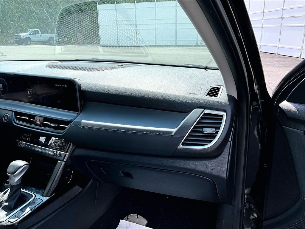 Used 2024 Fusion Black Kia SX image 13