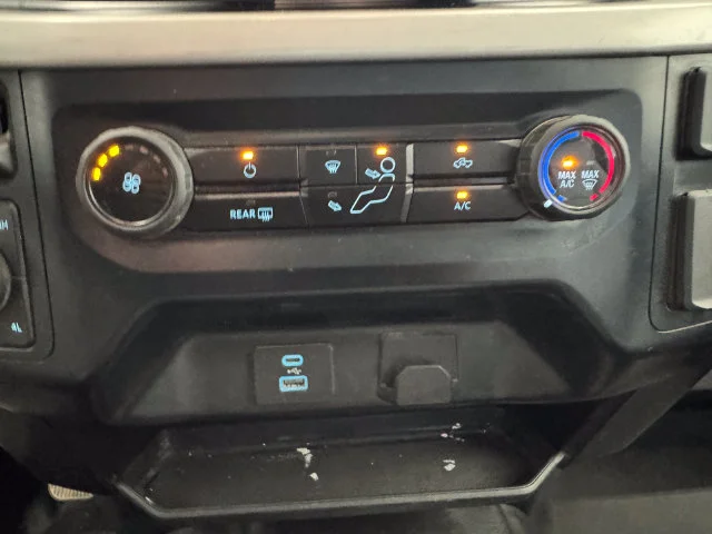 Used 2023 Oxford White Ford XL image 37