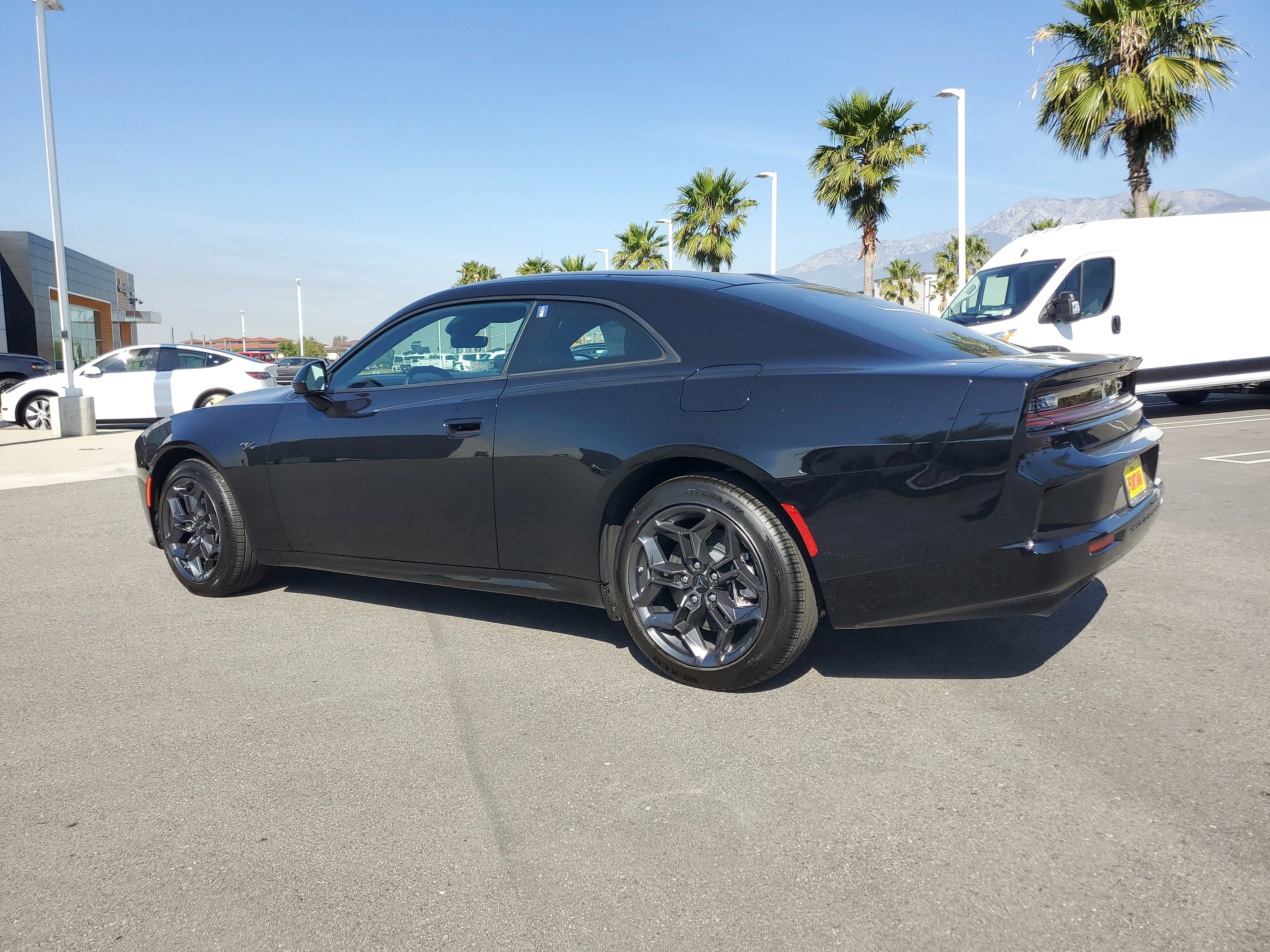 New 2026 Diamond Black Crystal Pearlcoat Dodge R/T image 3