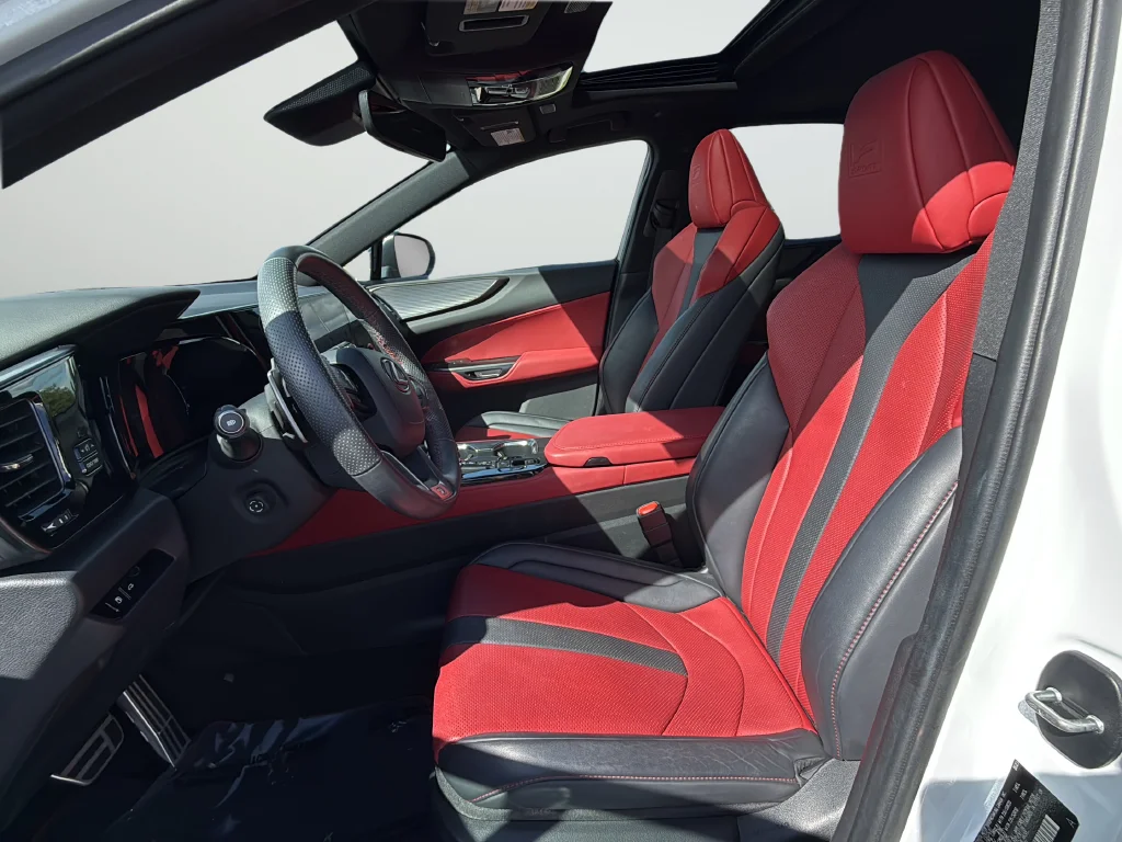 Used 2024 White Lexus 350 F SPORT Handling image 10