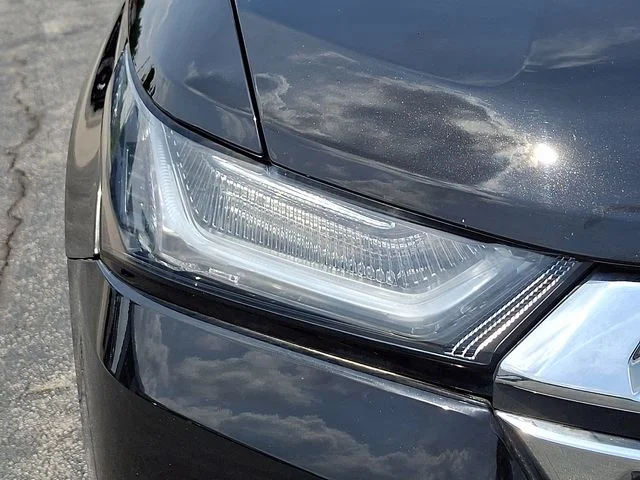 Used 2022 Black Chevrolet LT image 10