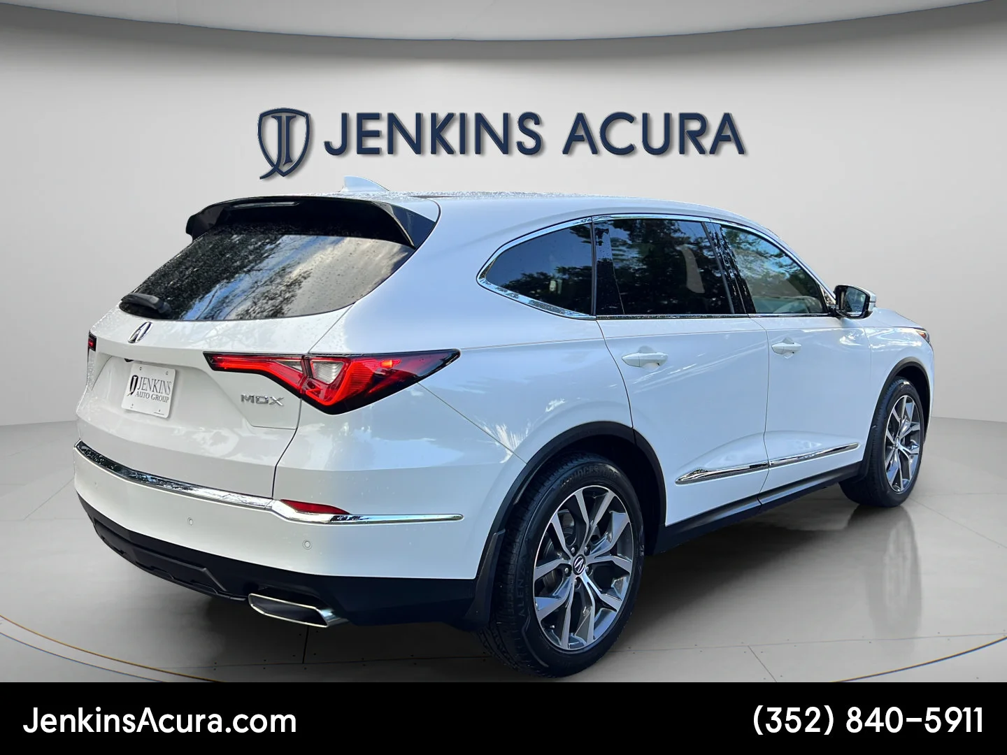 Used 2023 Platinum White Pearl Acura w/Technology Package image 3