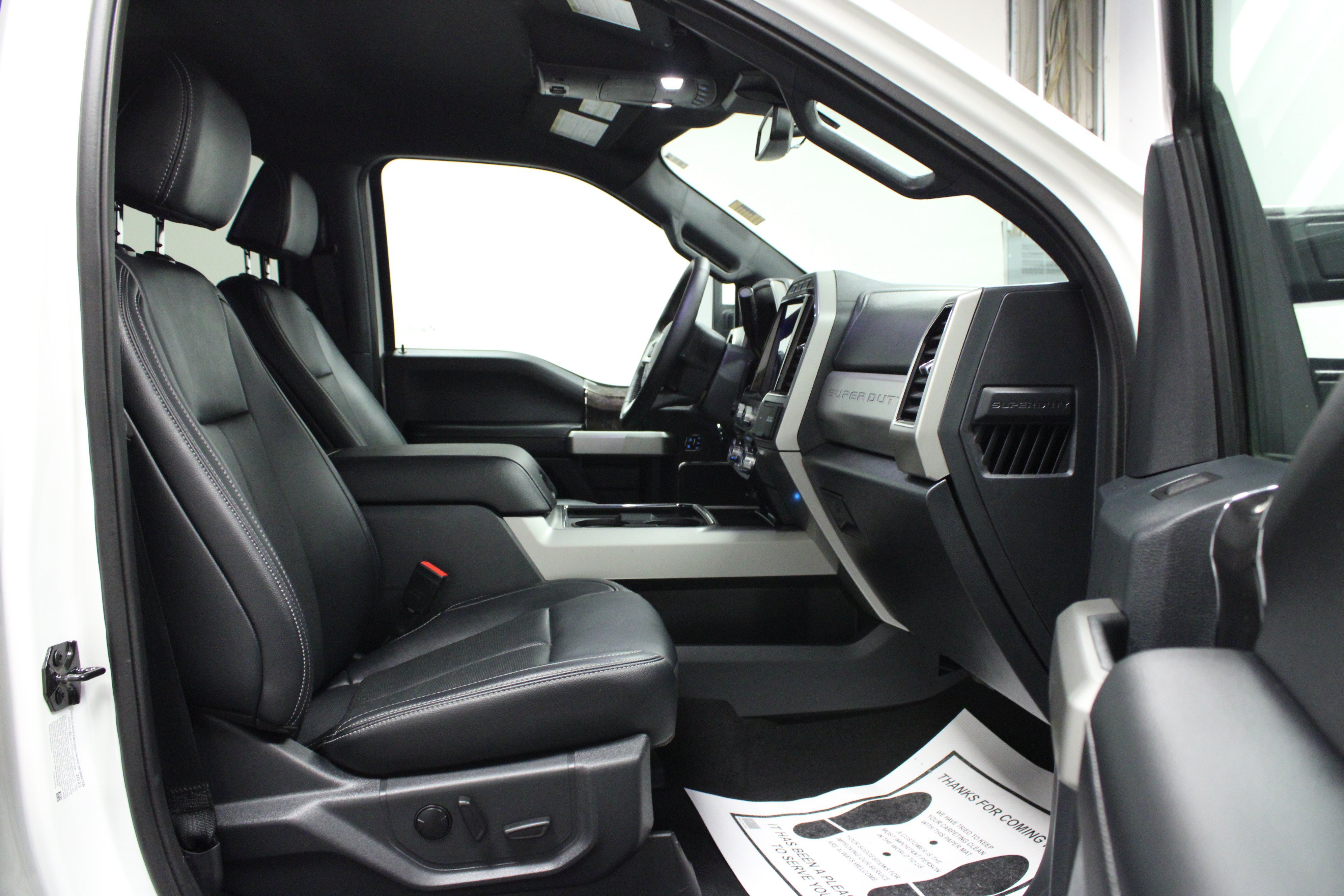 Used 2022 White Metallic Ford Lariat image 16