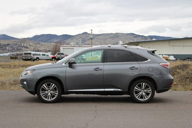 Used 2015 Gray Lexus 450h image 3