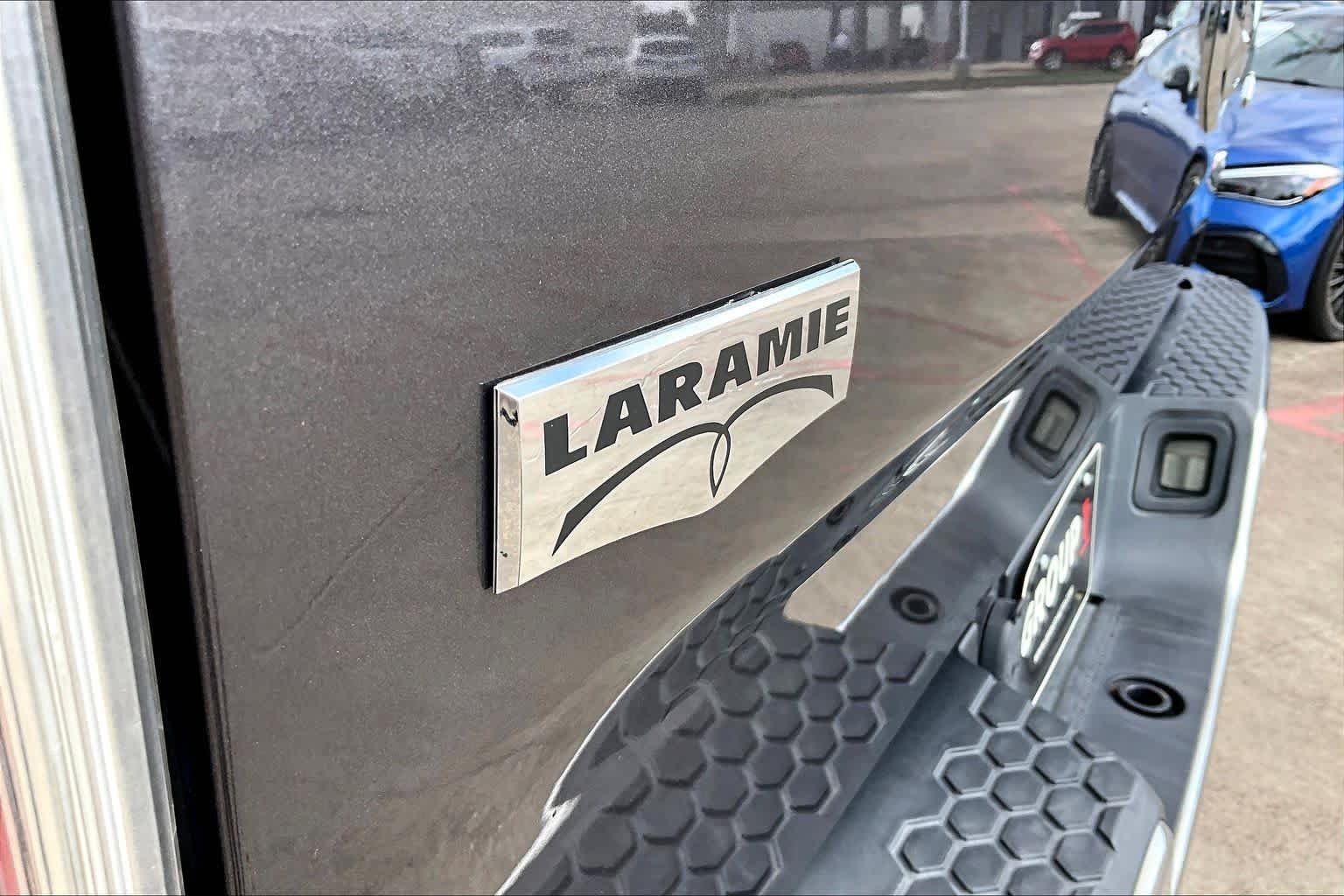 Used 2018 Granite Crystal Metallic Clearcoat Ram Laramie image 31