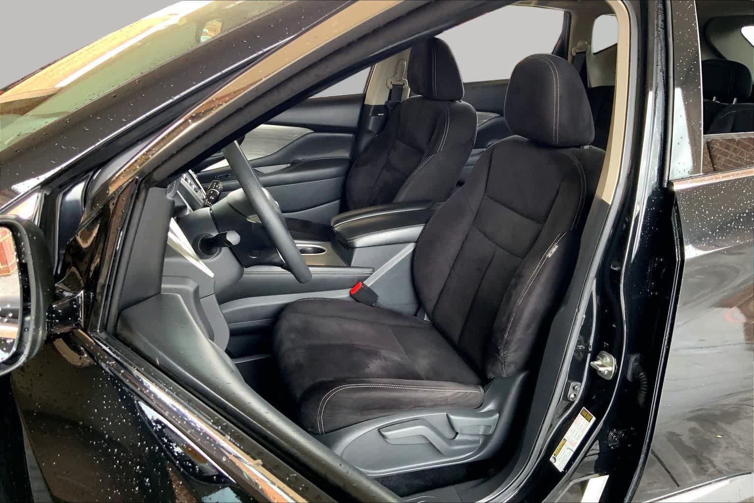 Used 2018 Magnetic Black Metallic Nissan S image 8