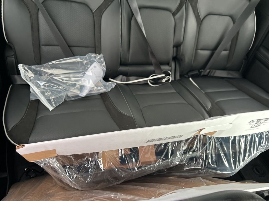 New 2026 Bright White Clear-Coat Exterior Paint RAM Laramie image 21